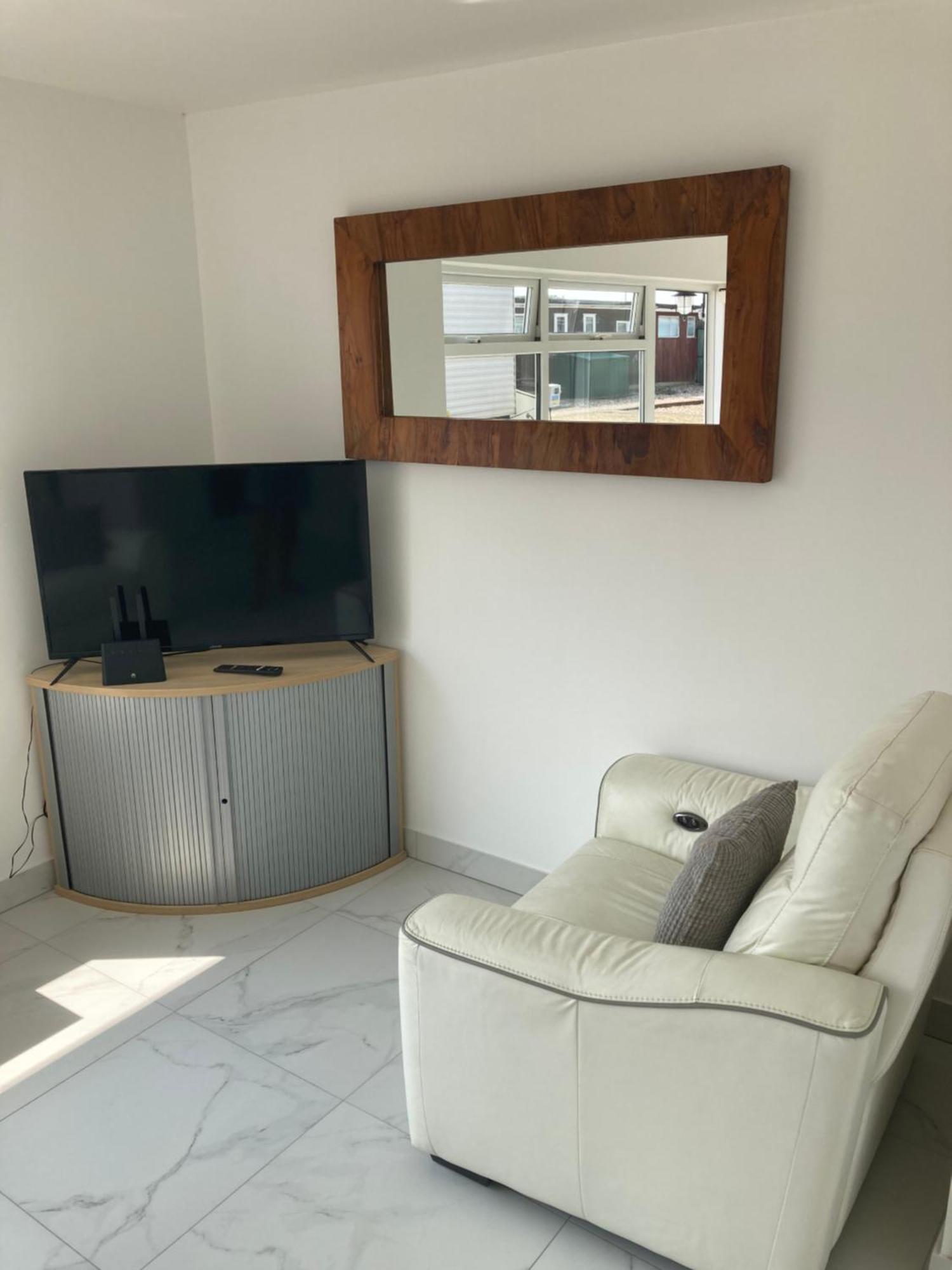 2 Bed Chalet Romney Sands Greatstone Exterior foto
